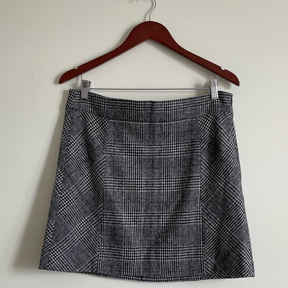 RW&CO black and white plaid pattern mini skirt